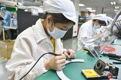 东莞企业全面发力，手机软件产业掀起生产热潮